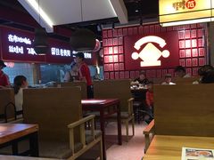 大堂-怪噜范·老贵阳街头名小吃(鸿通城店)