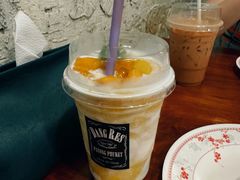 -Dang restaurant (patong phuket)