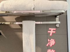 -希岸·轻雅酒店(广州白鹅潭艺术中心花地湾地铁站店)