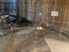 -忆江南·临江鱼馆