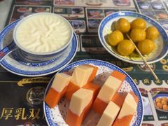 -广信牛奶甜品世家(台东店)