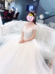 点击看大图 -艾米丽婚纱礼服