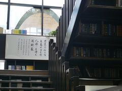 -钟书阁(松江泰晤士小镇店)