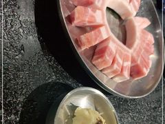 -哈哈碳都·牛肋条无限自助烤肉(宝龙店)