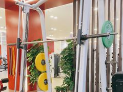 -英派斯健身旗舰店(海信国际中心馆)