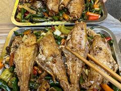-鸿顺老铁锅美蛙鱼府(解放碑店)