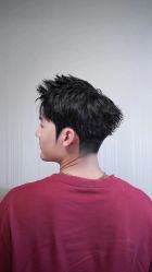 -一家只做男发烫染的店