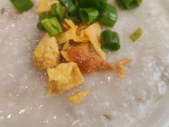 皮蛋瘦肉粥-半岛海鲜酒家