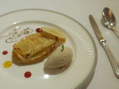 -La Villa French Restaurant