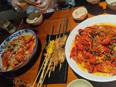 -琥珀老六龙虾(四里河店)