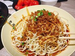 凉面-巴厘龙虾·榜首油焖大虾(洞庭·艺术洋房店)