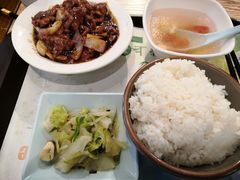 -哇蛙牛功夫面渝都料理(龙阳广场店)