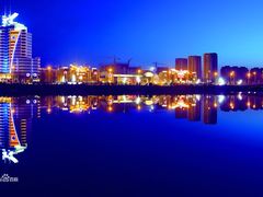 外景-5-新华百货CC Park购物广场