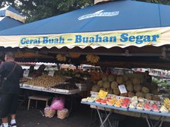 -Gerai buah-Buahan Segar
