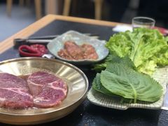 -臻牛烤肉