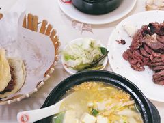 -闫家驴肉老店(华电一校店)