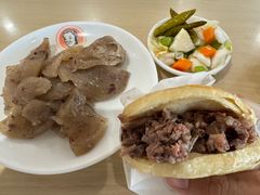-闫家驴肉老店(华电一校店)