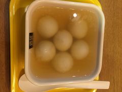 汤圆配姜水-满记甜品(岭南新天地店)