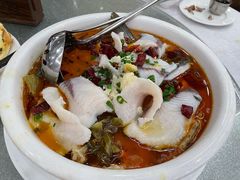 酸菜鱼-渔鸽皇酒楼(鸿大广场店)
