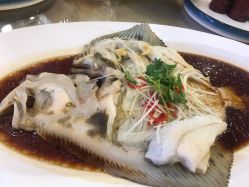 -甘井子区冠豪主题婚礼酒店宴会厅(机场店)