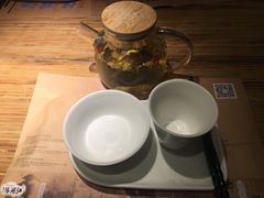 餐具摆设-江湖情酸菜鱼(万菱汇店)