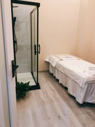 -菩羽·专业美胸·连锁养护中心