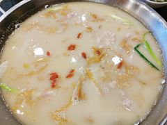 -老来福·非遗酸汤兔(凯旋路店)