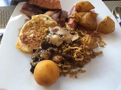 -三亚湾海居铂尔曼度假酒店