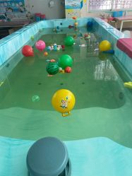 -小鸭先知婴儿游泳馆