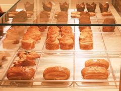 -VERIE BAKEHOUSE