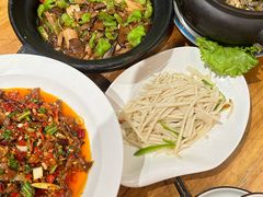 -老滇山寨•云南特色菜•地方菜•民族风情歌舞表演(金碧店)