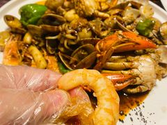 -臻鲜燕海鲜融合餐厅(金陵style店)