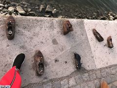 -多瑙河畔鞋履雕塑