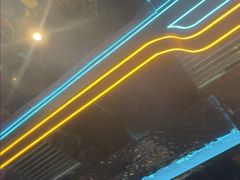 -屋有岛沉浸游戏旗舰店(中山公园店)