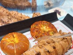 -HOT CRUSH趁热集合·现烤面包(环球港店)