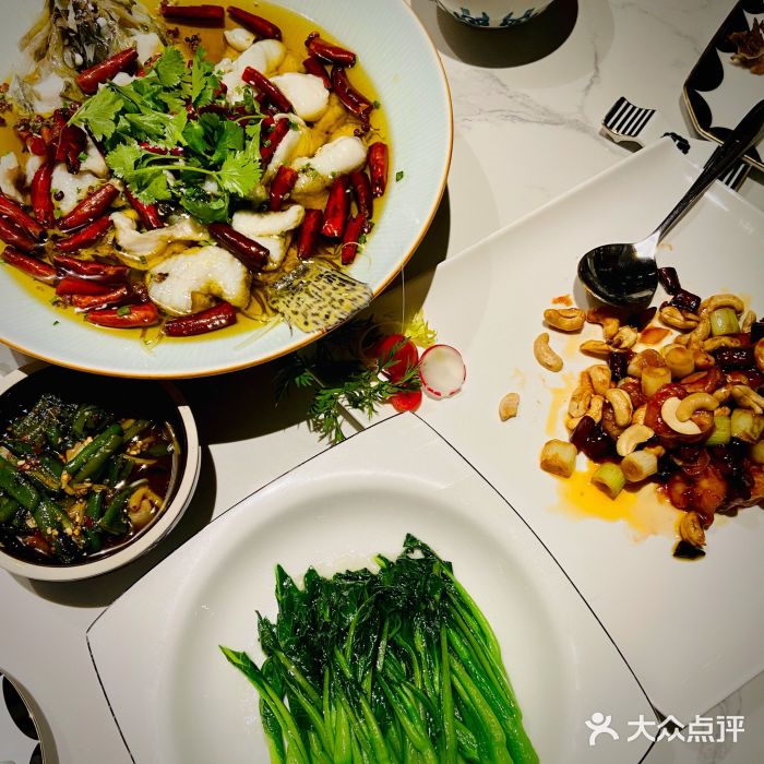 上上瓷·艺境川菜(IFS旗舰店)烧椒鹅肠图片