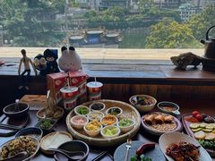 -包整·丝娃娃(甲秀楼景观店)