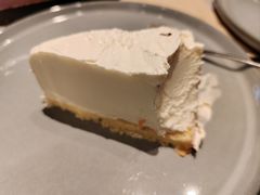 牛乳雪域蛋糕-必胜客(东大桥店)