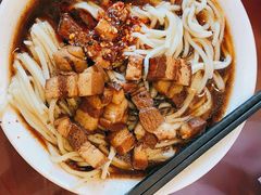 红烧肉面-新川面馆(新街口起源店)
