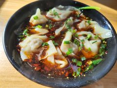 红汤抄手-丽影重庆小面(定西路店)