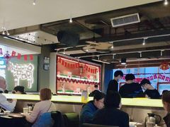 -大头虾越式风味餐厅(光明广场店)