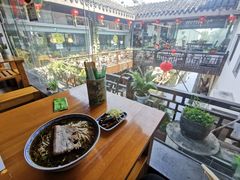 靠窗位-同得兴 Since·1995 传统苏式面馆(十全街店)