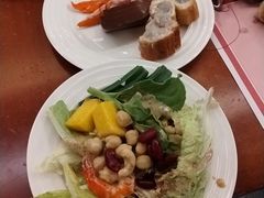 -东莞塘厦三正半山温泉酒店·沙利文西餐厅