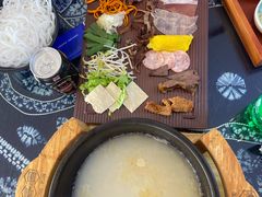 -桥香园过桥米线(国贸店)