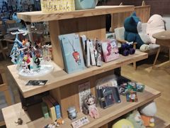 -藏猫猫咖啡主题馆(中央大道店)