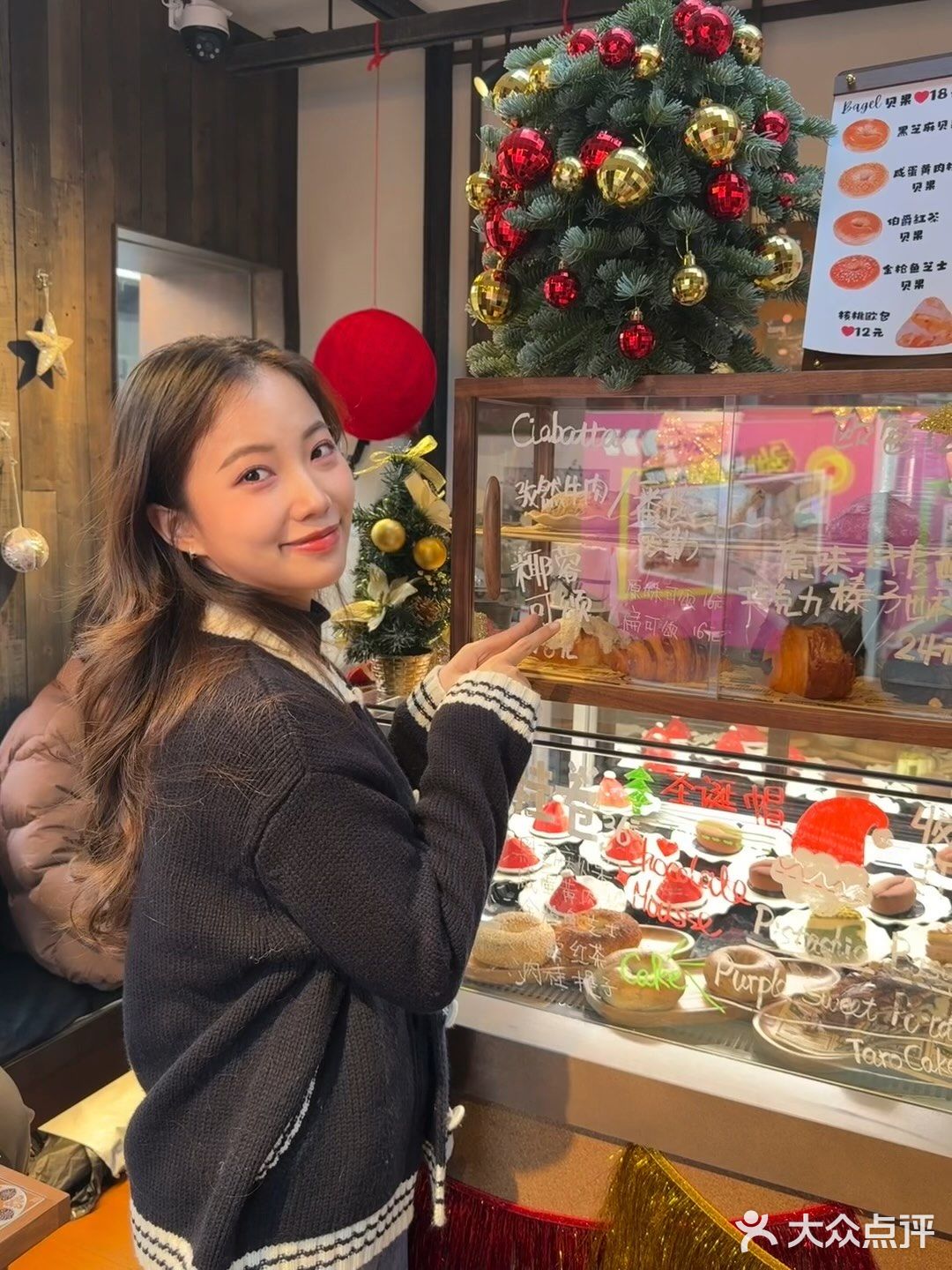 三里屯的这家咖啡店真的好漂亮！圣诞🎄氛围