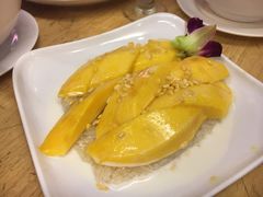 -J Daeng Seafood