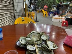 -蚝哥花姐湛江烤生蚝(美丽湾市场店)