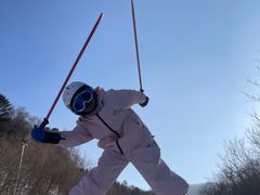 -亚布力新体委滑雪场