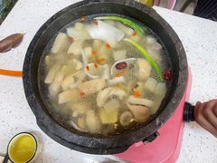 -墨脱石锅椰子鸡•海鲜糟粕醋(榆亚路店)